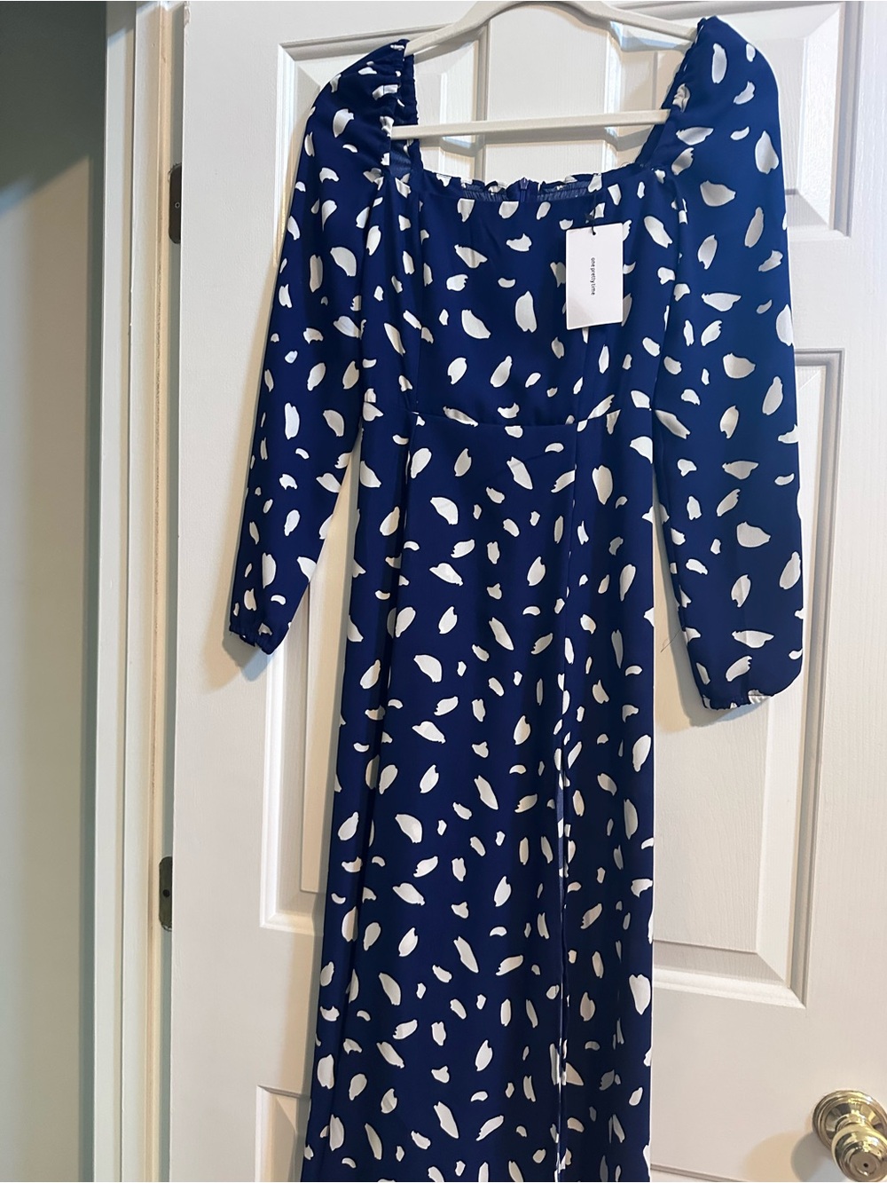 Long Sleeve Blue print midi dress - NWT